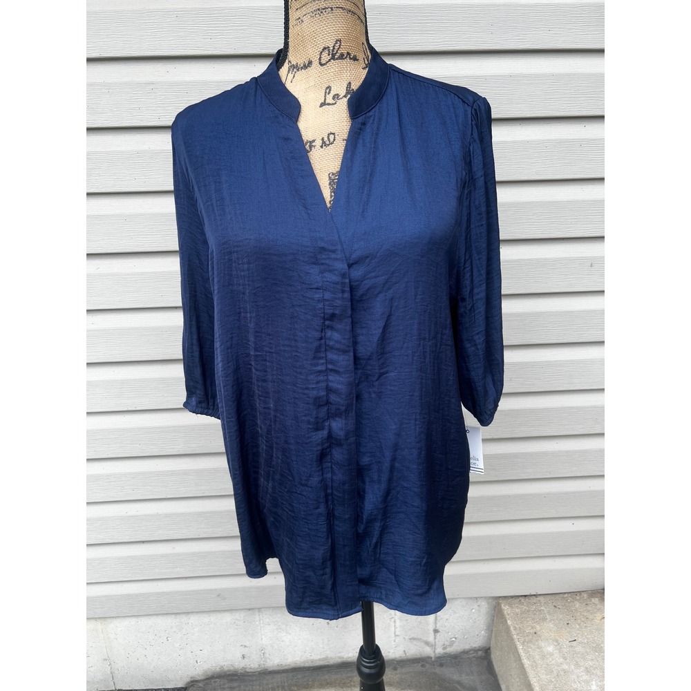 Ophelia Roe Navy Blue Satin Textured Blouse Split Neck 3/4 Sleeve Large NWT